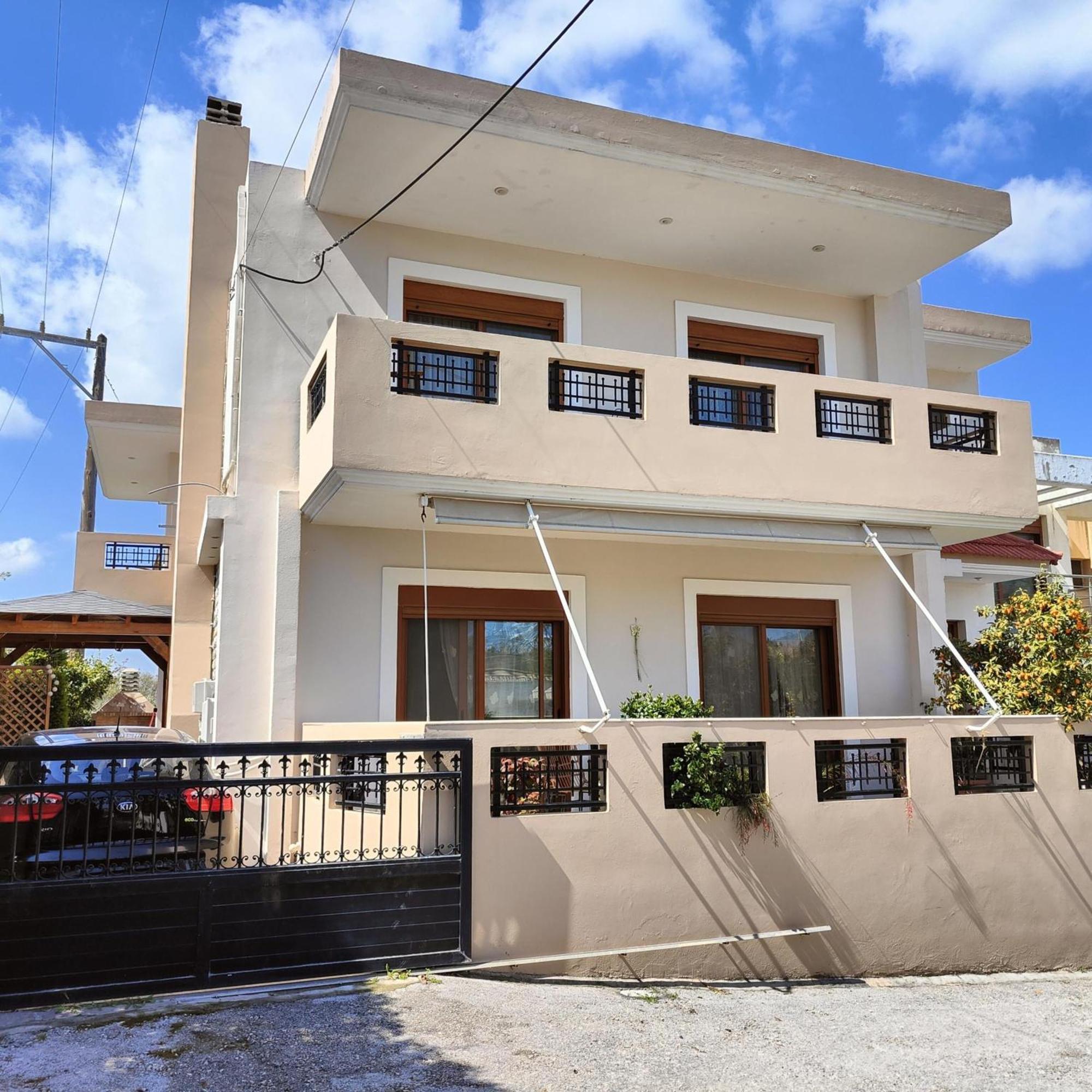 Depie Luxury Apartment In Pastida Exterior photo